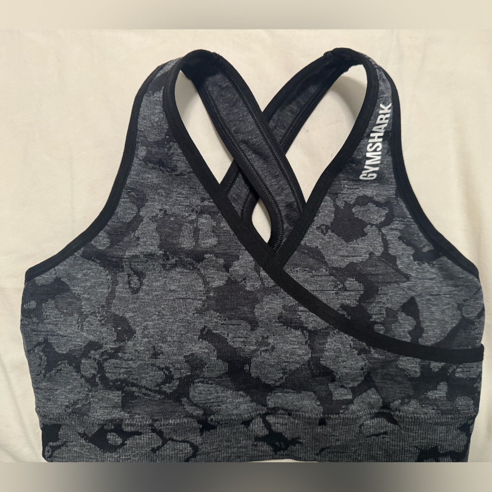 Gymshark top
